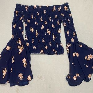 Long sleeve flower pattern blouse